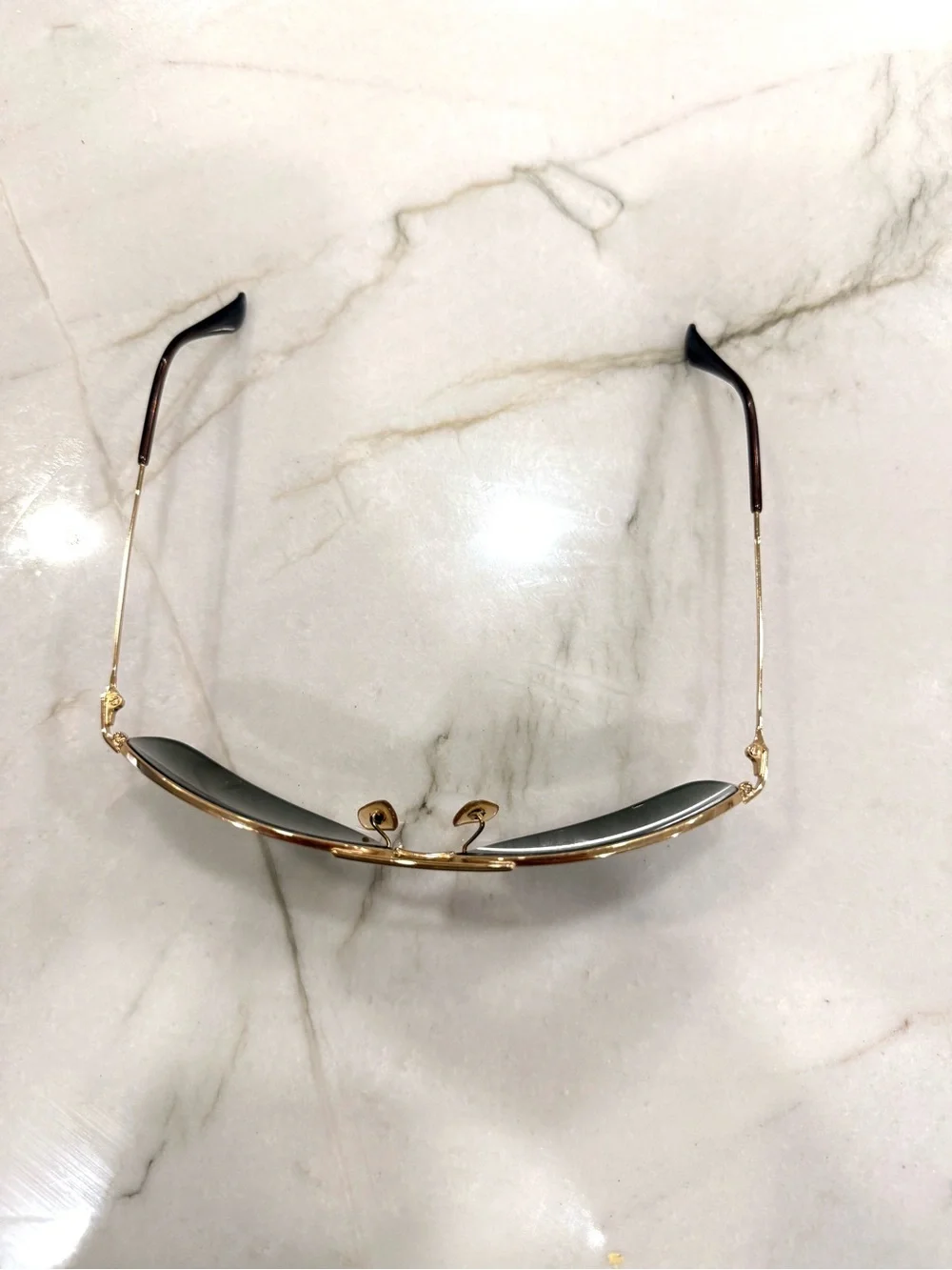 Ray-Ban Gold Frame Sunglasses with Dark Green Lenses